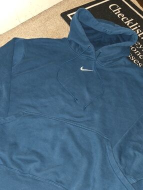 Nike Center Swoosh Hoodie